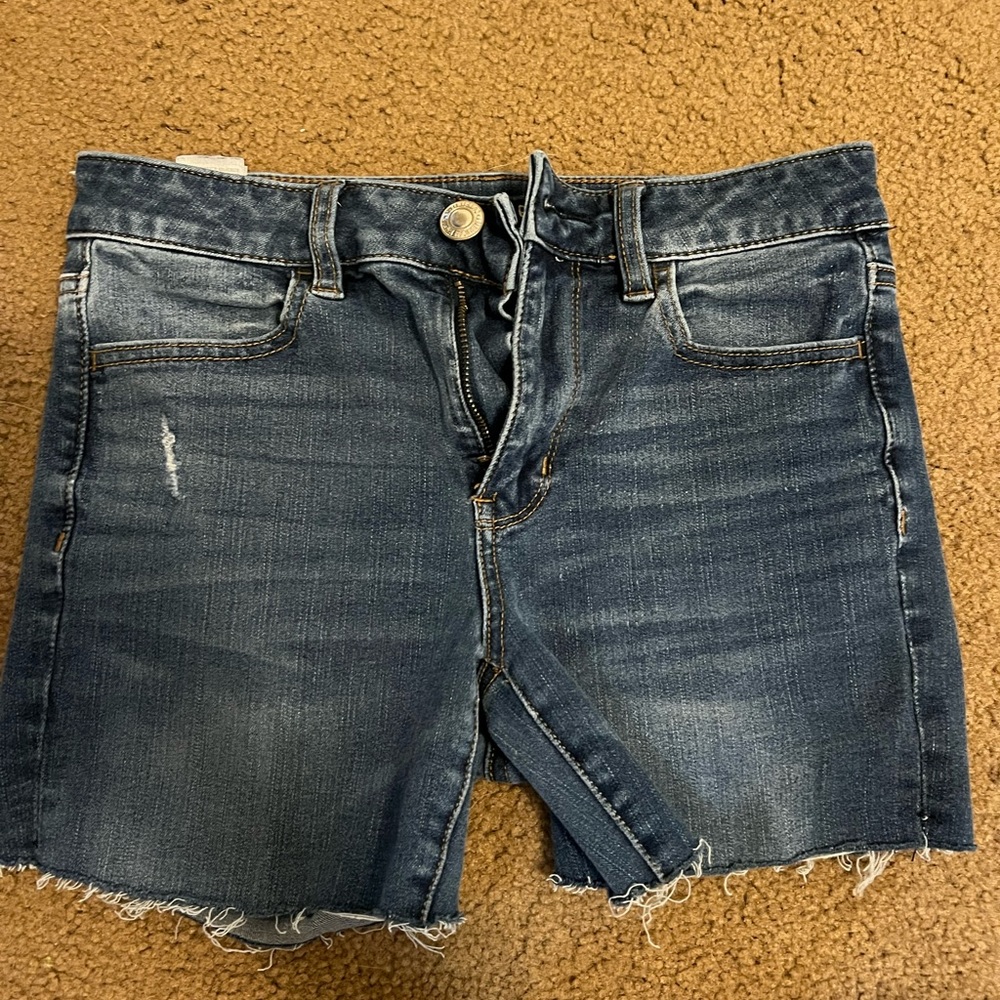 AE cut off jeans